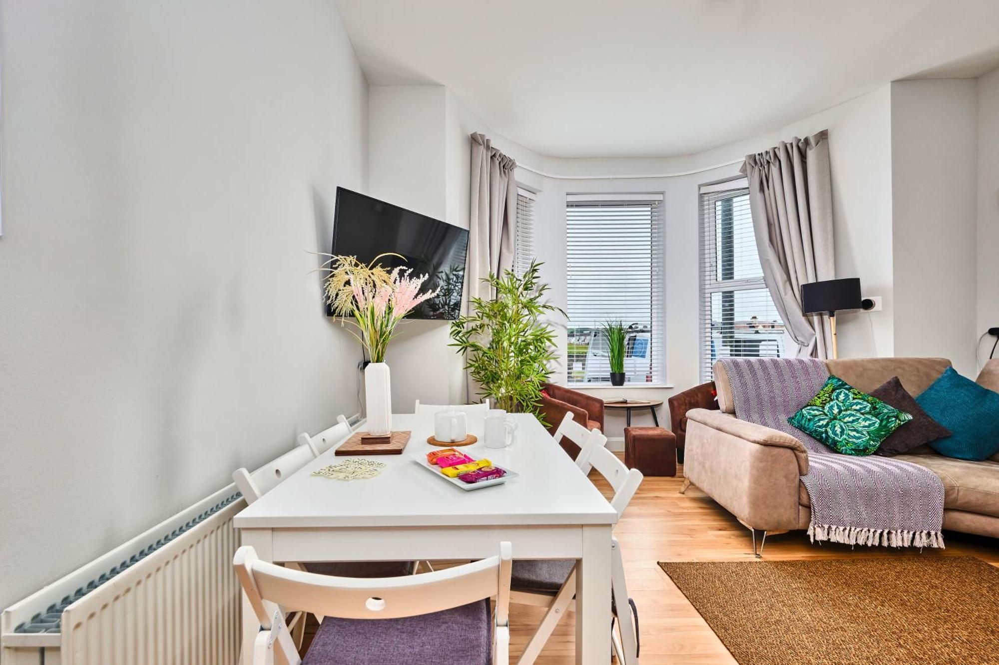 1 Dunluce Green - Portrush By The Sea エクステリア 写真