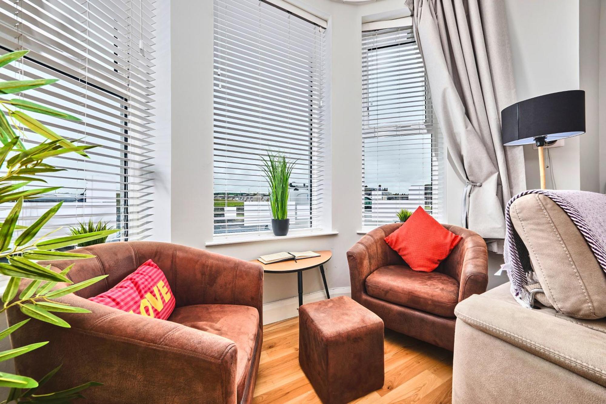1 Dunluce Green - Portrush By The Sea エクステリア 写真